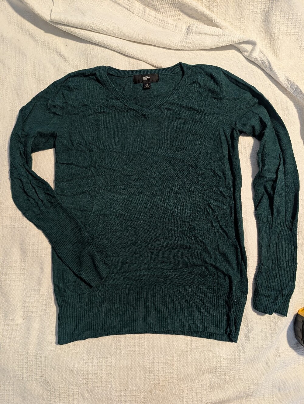 Mossimo Women's V-Neck Sweater in Dark Green